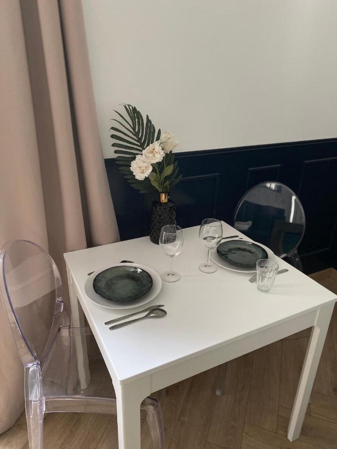 La Suite Dandy - Beau T2 -Terrasse, Parking Gratuit, Climatisation Bagnères-de-Bigorre Eksteriør bilde